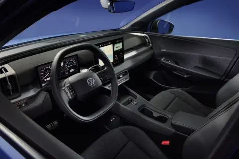 ID. Cross Generation 1 — Volkswagen ID.Cross 9