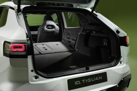 ID. Tiguan Generation 1 — Original 20377 Db2026au00941