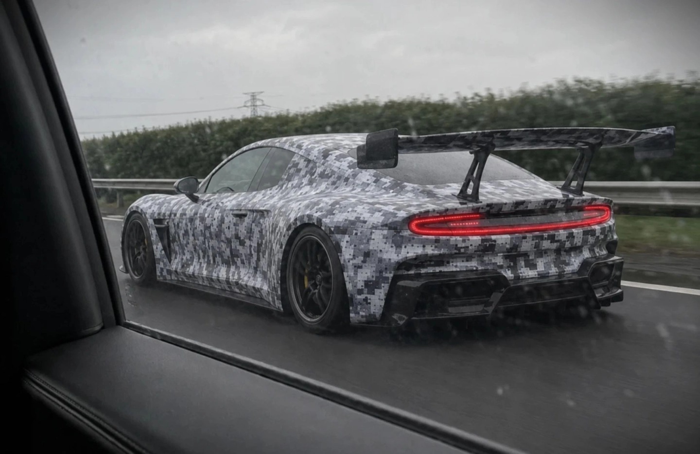 New Xiaomi SU7 Ultra Extreme Spied – A Track-Focused Beast with Over 2000 HP