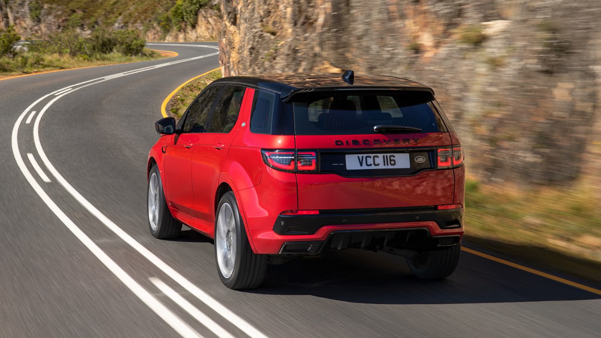 Land Rover to End Discovery Sport Production in 2026