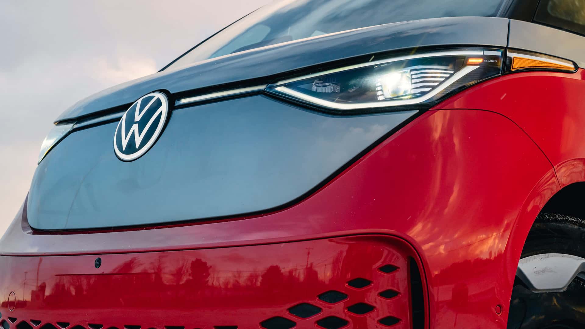 VW Explored Gas Range-Extender for ID. Buzz but Found It Unfeasible