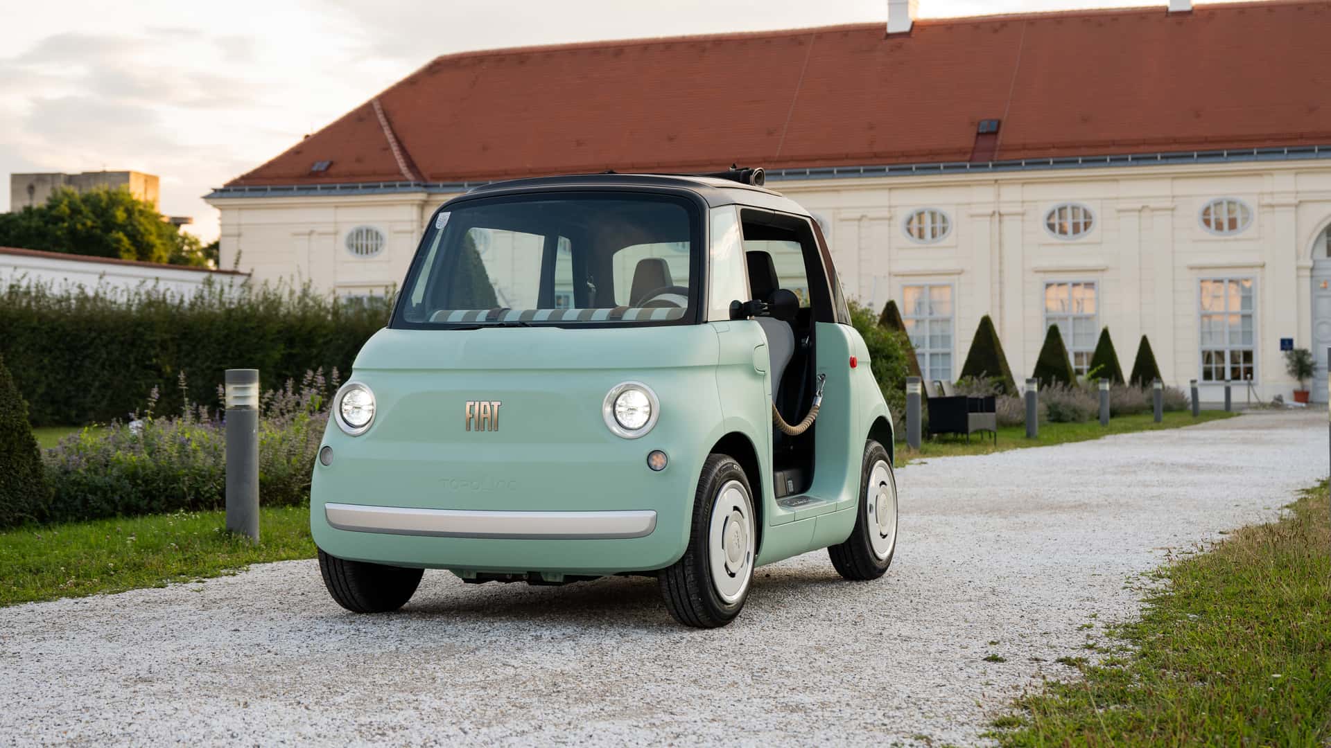 Fiat Topolino Becomes America’s Cheapest New Vehicle at $14,985