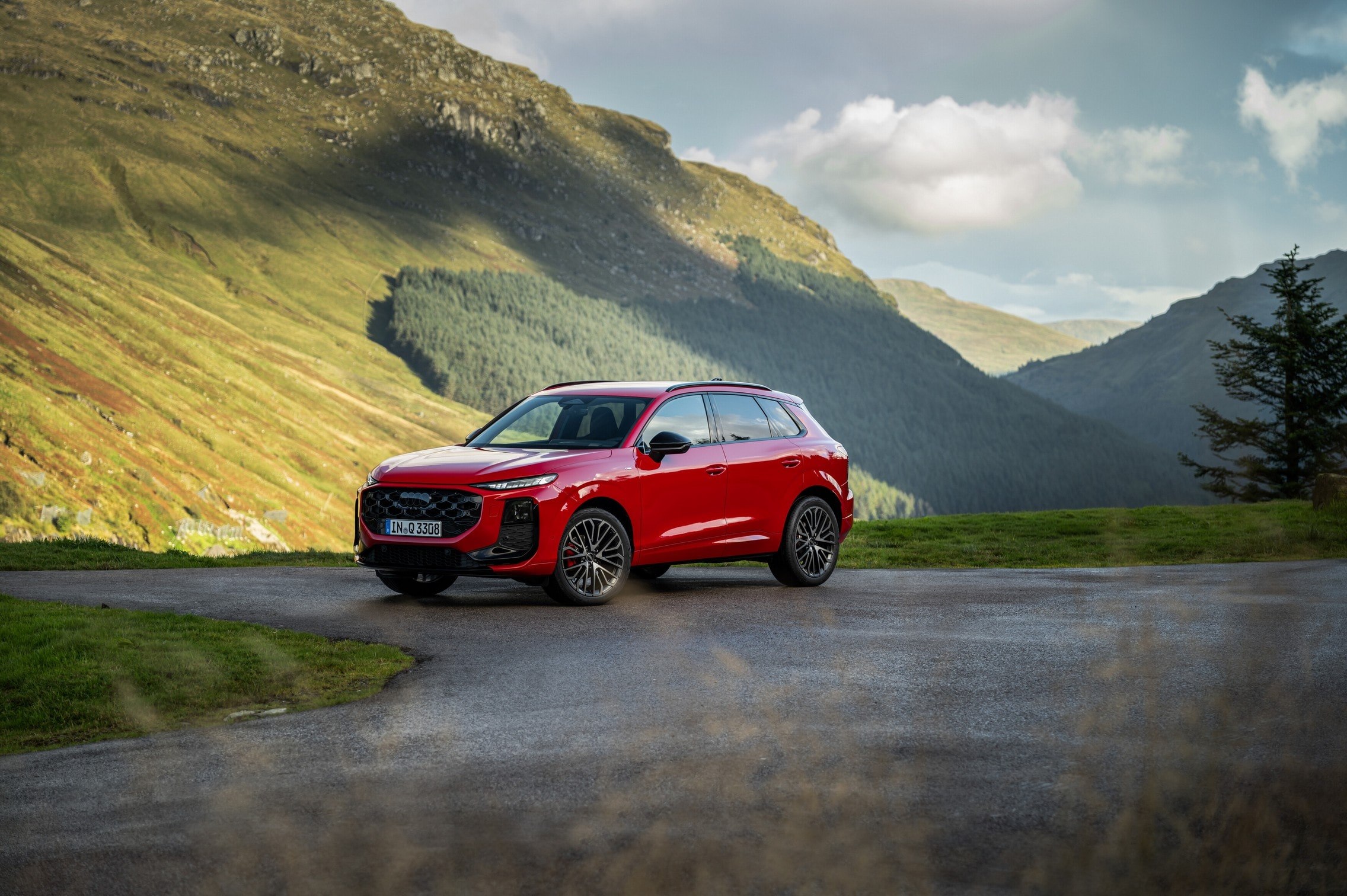 2027 Audi Q3 and Q3 Sportback Launch with New Screen and More Standard Features