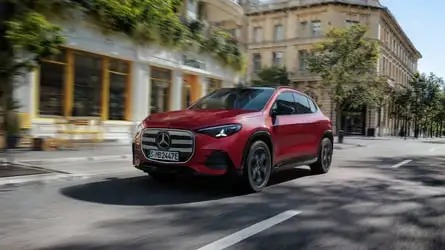 Mazda Plans Electric-Ready Next-Gen MX-5 with Lightweight Design