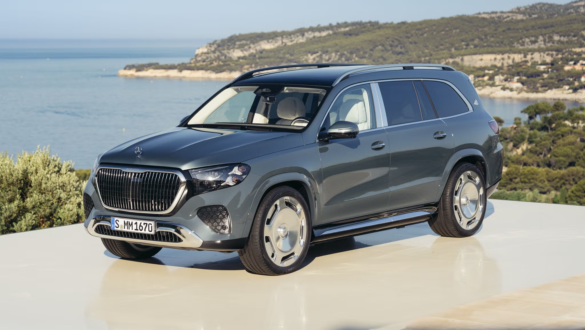 2027 Mercedes-Maybach GLS680 Unveiled with Powerful V-8 and Luxury Features