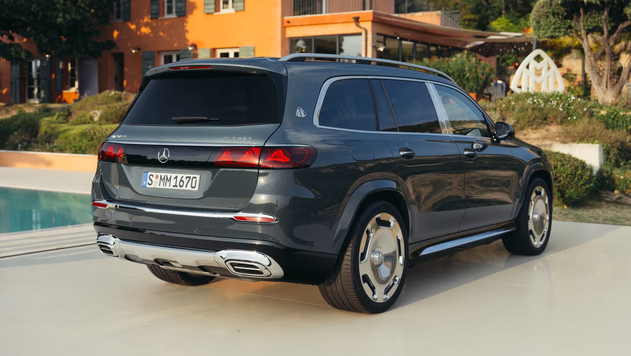 2027 Mercedes-Maybach GLS680 Unveiled with Powerful V-8 and Luxury Features