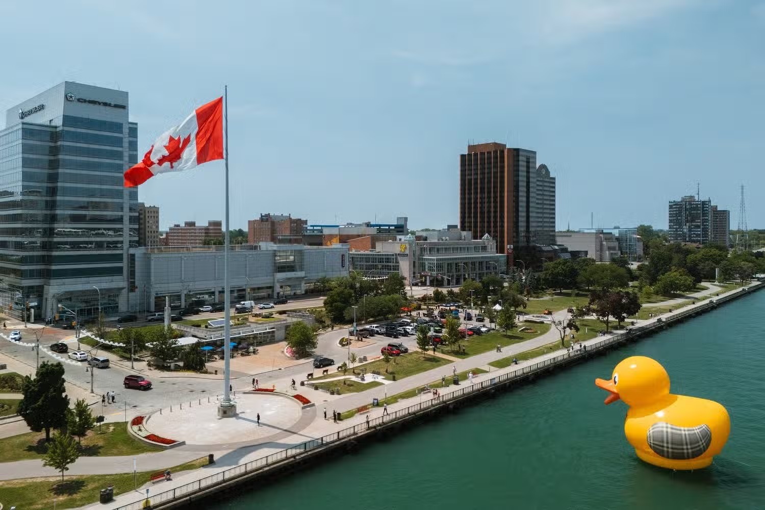 Jeep Celebrates 85 Years with Historic Vehicles and Giant Rubber Duck in Windsor