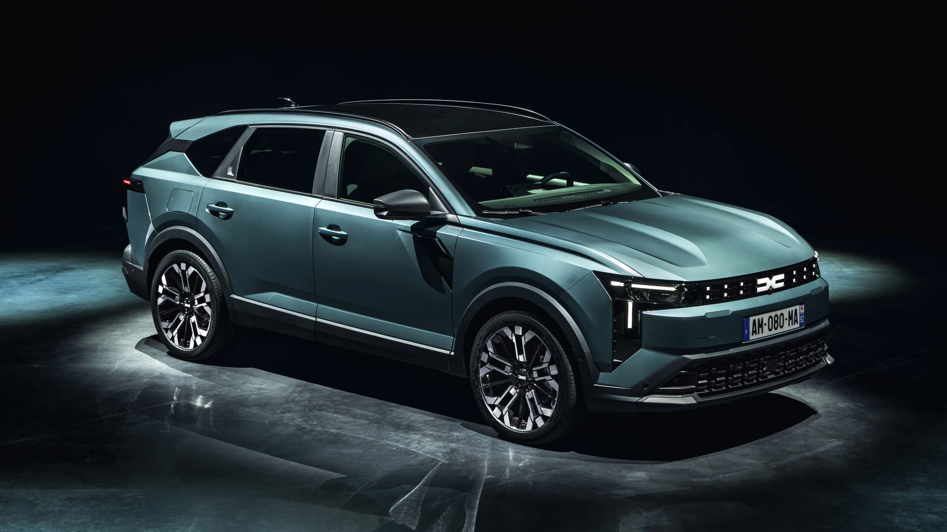 Dacia Striker: A Sub-€30,000 Estate, SUV, and Saloon All in One
