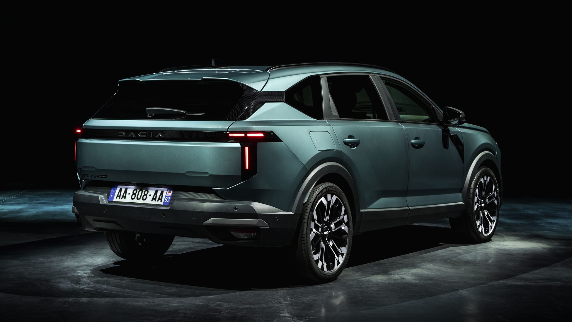 Dacia Striker: A Sub-€30,000 Estate, SUV, and Saloon All in One