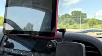 Why a USB Cable Still Outperforms Wireless Android Auto