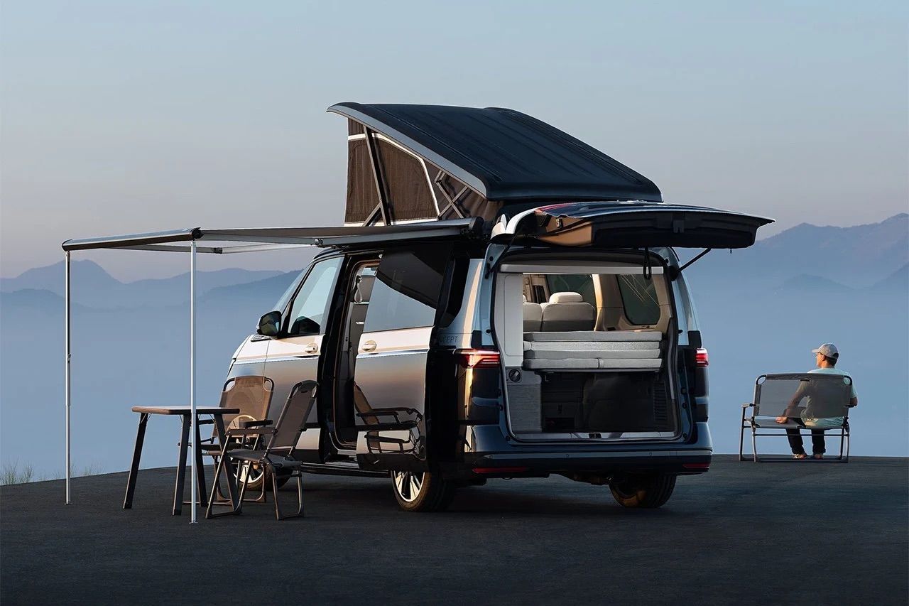 Spain’s New Rules Define When a Camper Van Is Properly Parked
