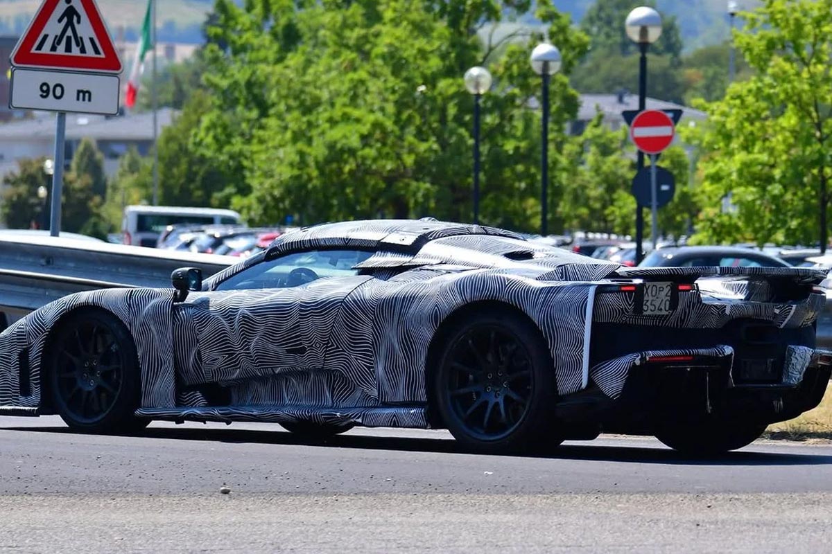 Ferrari Tests Convertible Version of the F80 Hypercar