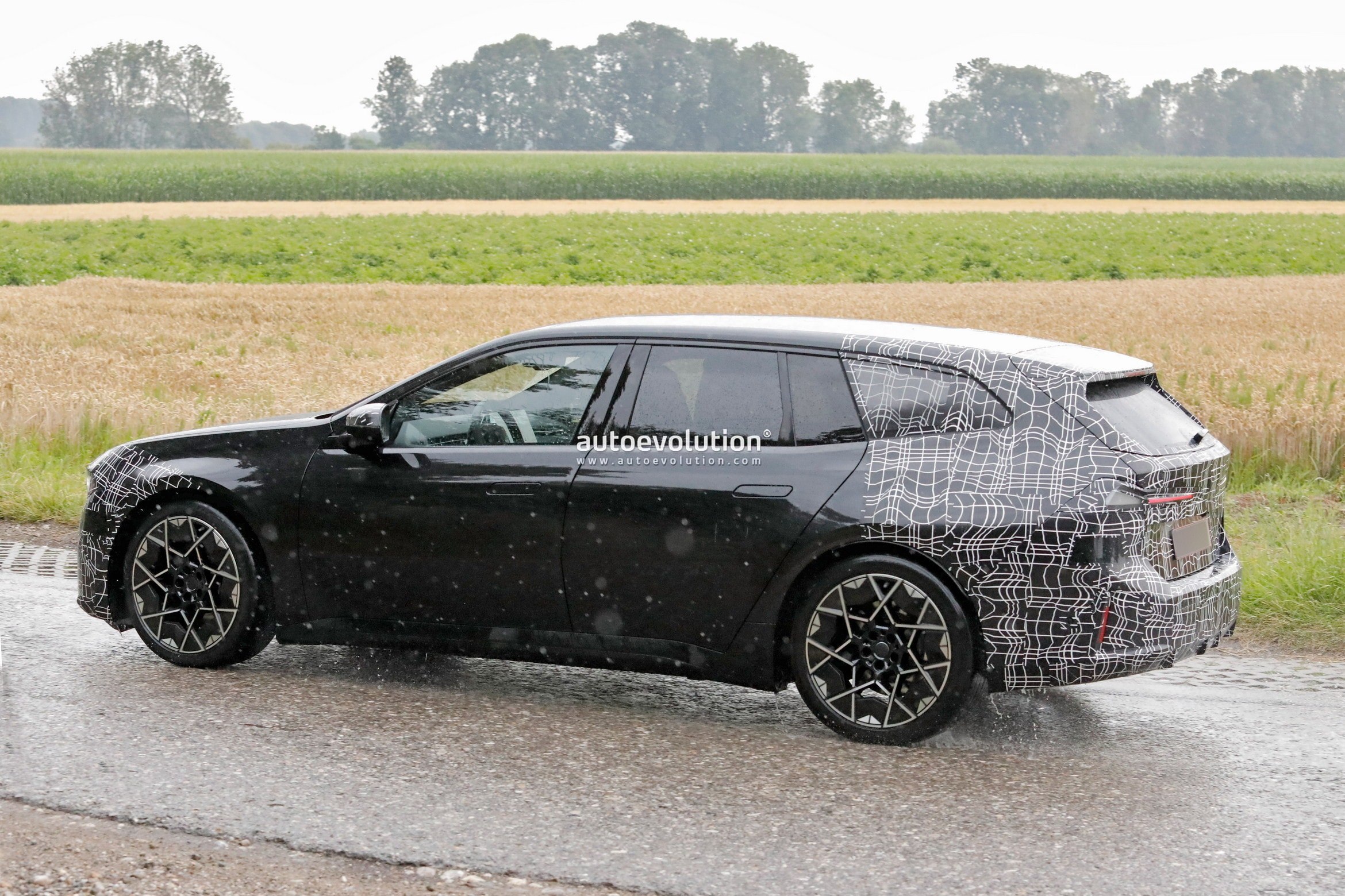 BMW i3 Touring Rendered in Detail Based on Latest Spy Photos