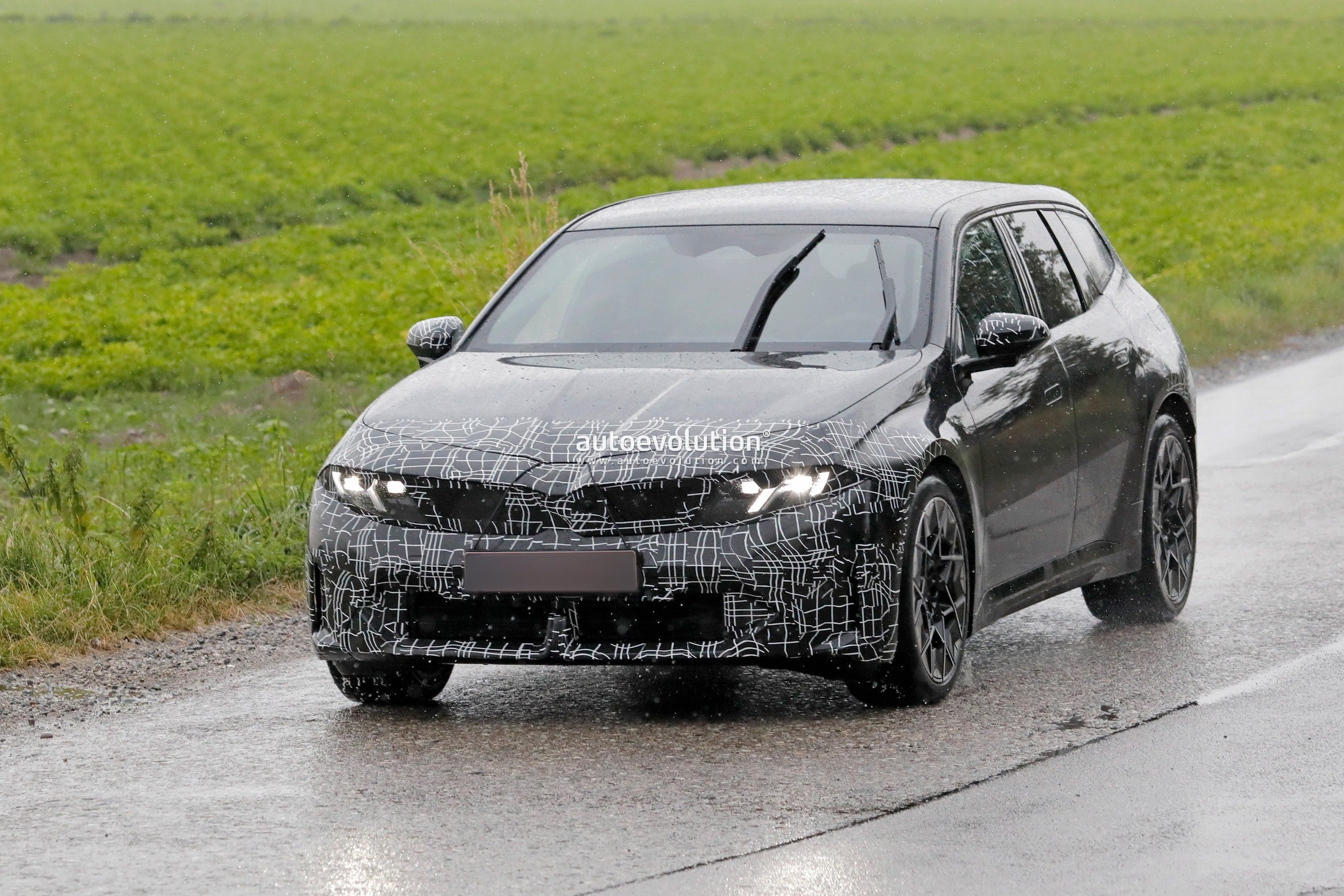 BMW i3 Touring Rendered in Detail Based on Latest Spy Photos