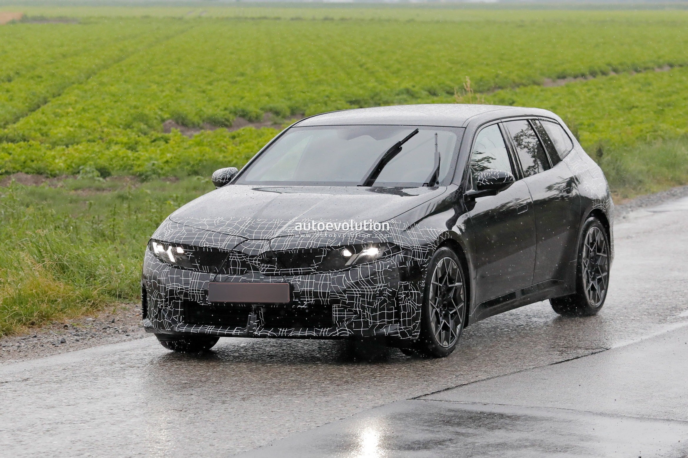 BMW i3 Touring Rendered in Detail Based on Latest Spy Photos
