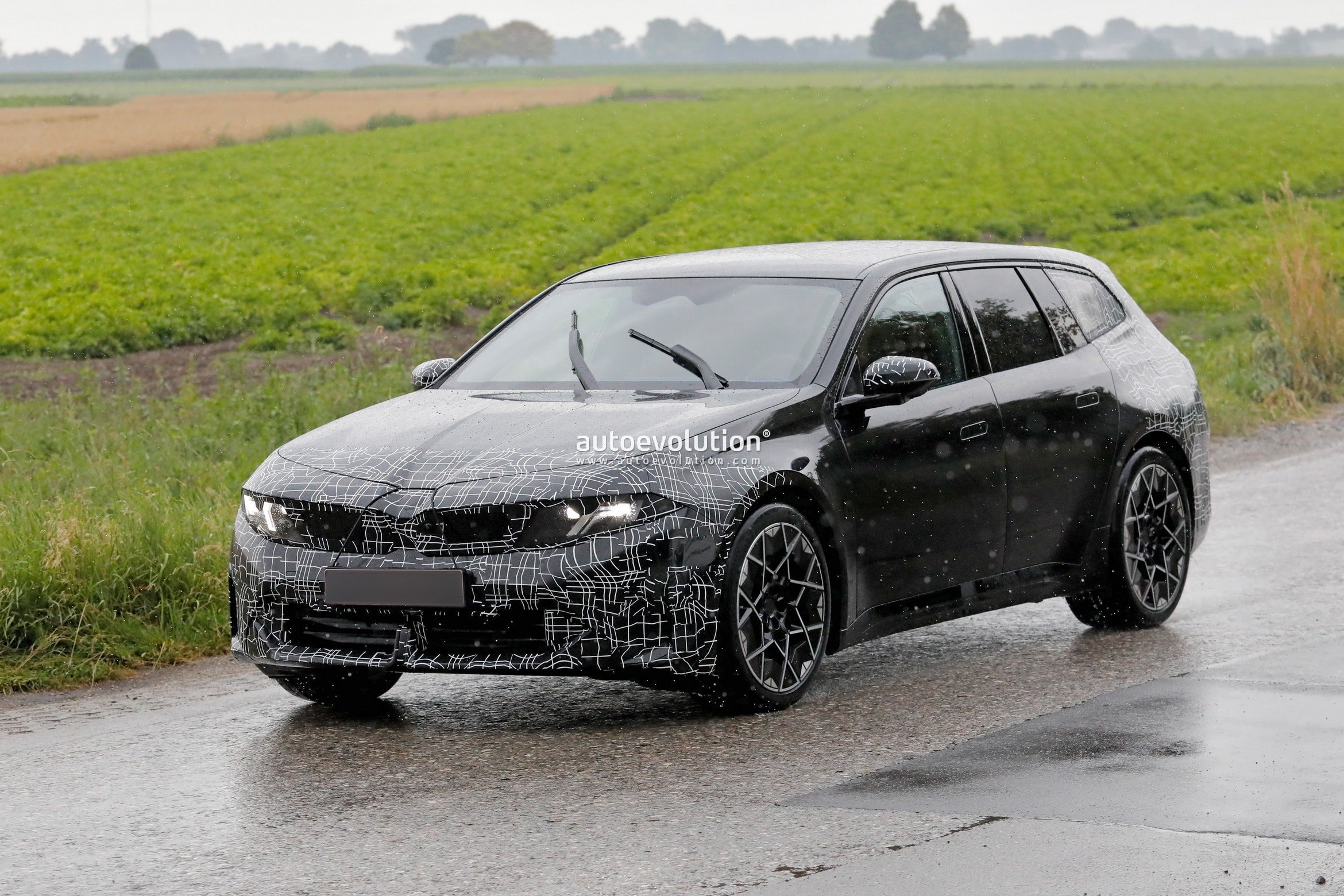 BMW i3 Touring Rendered in Detail Based on Latest Spy Photos
