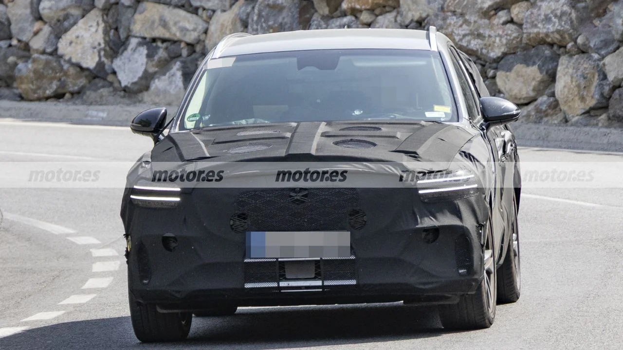 Genesis GV70 Hybrid 2027 Reveals More Design and New Emissions Technology