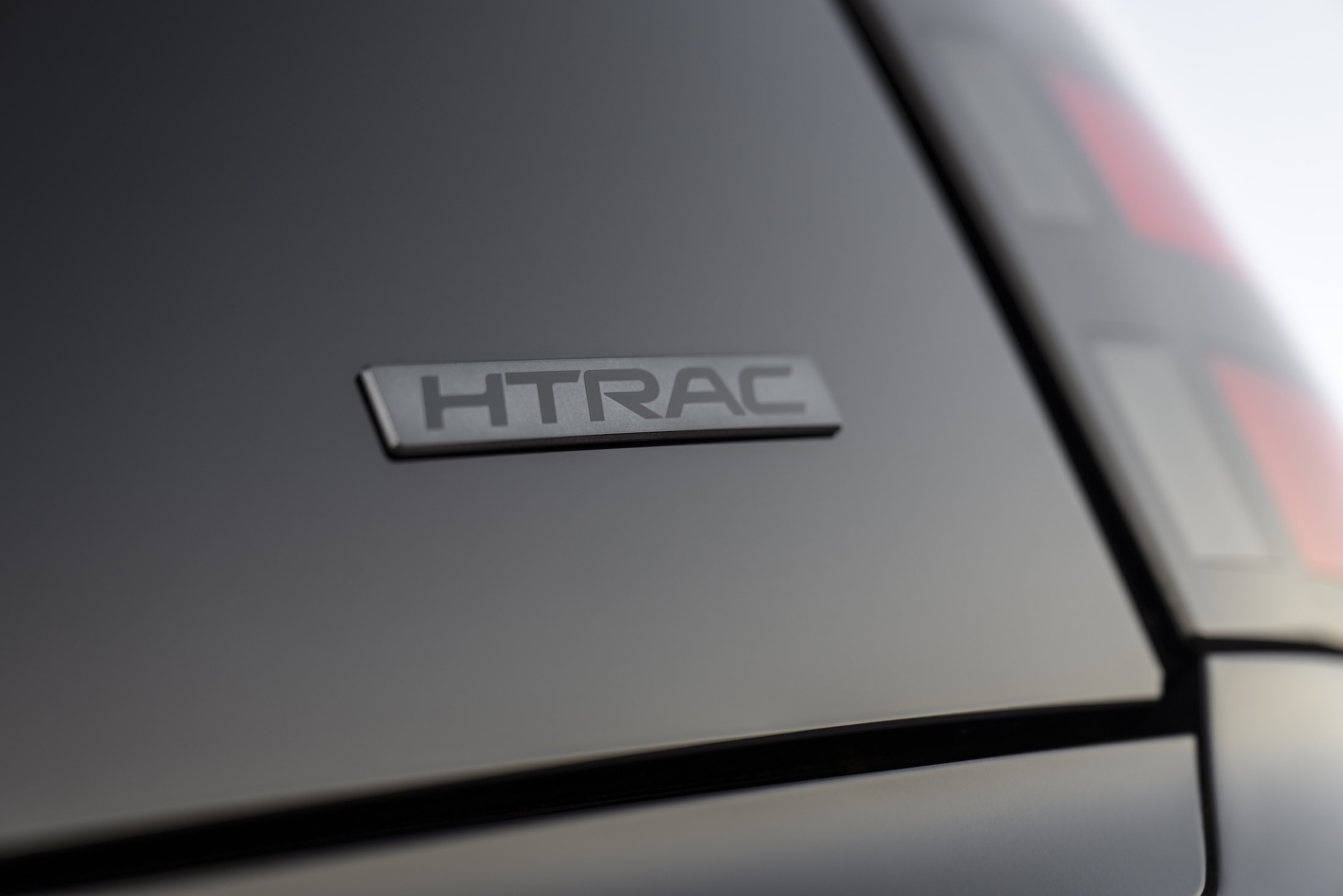 Hyundai Launches Palisade Hybrid Calligraphy Black Ink with Sleek Blacked-Out Design