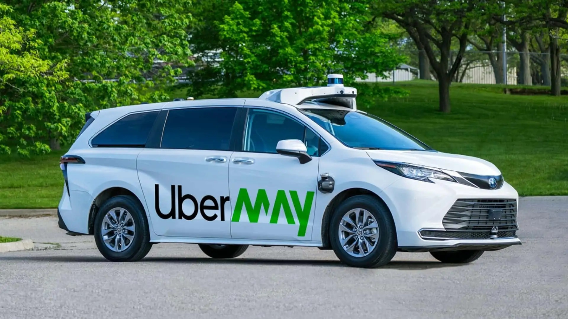 NHTSA Proposes Dropping Steering Wheel Requirement for Driverless Cars