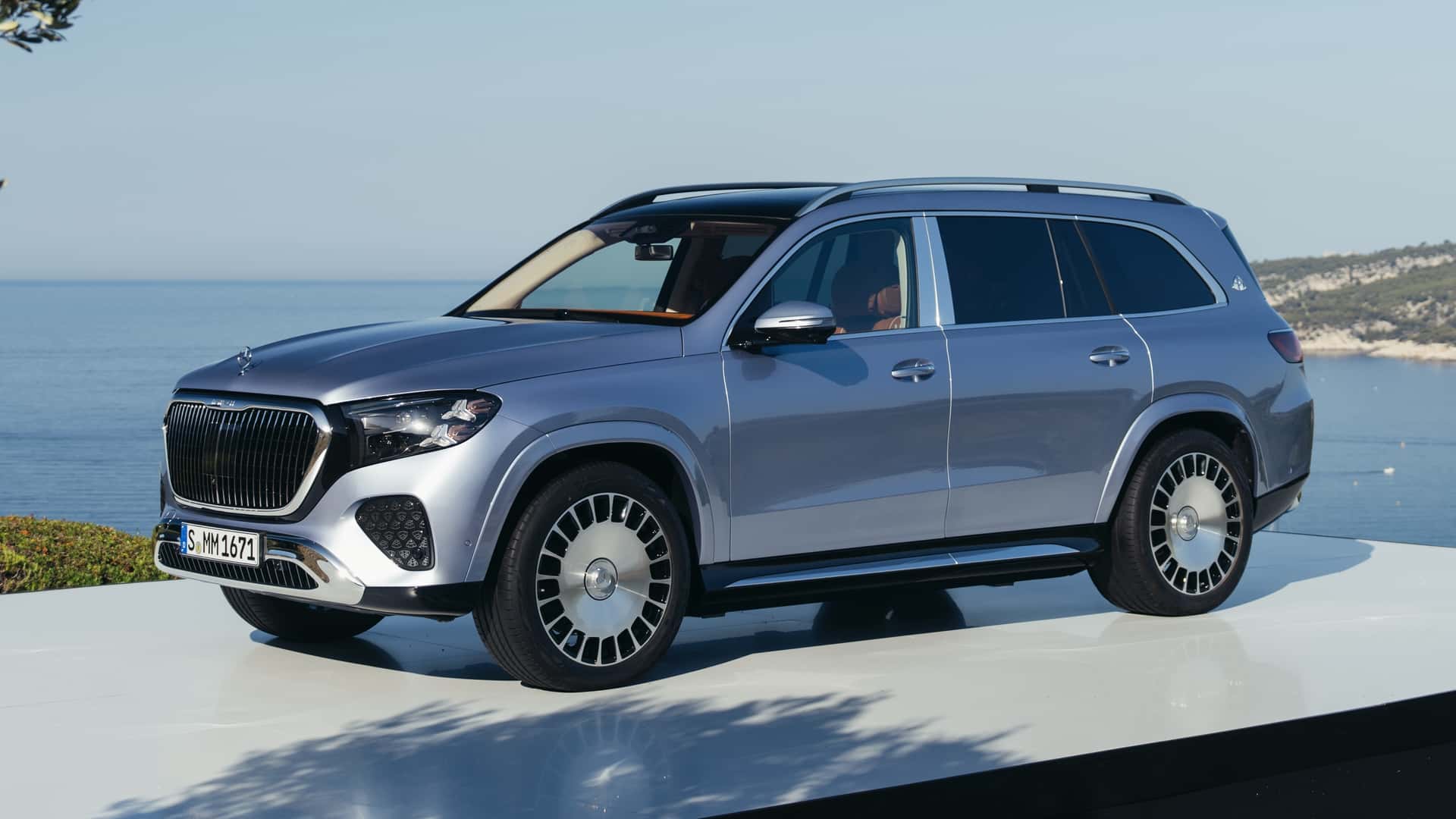 2027 Mercedes-Maybach GLS 680 Debuts With More Power and Updated Style