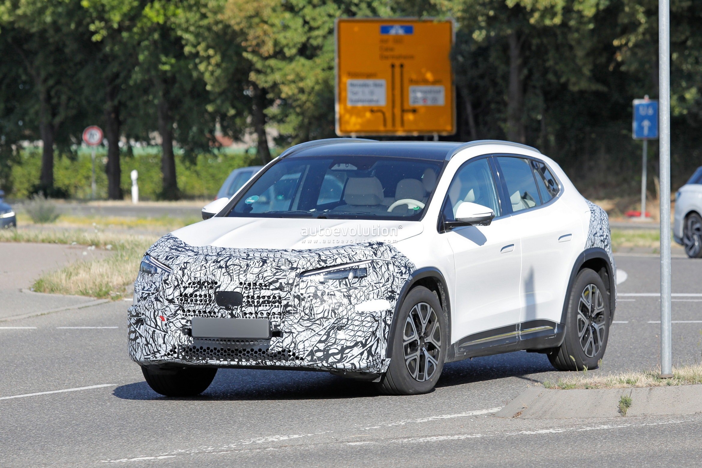 Mercedes Prepares to Unveil New GLA Electric, Revealing Key Details