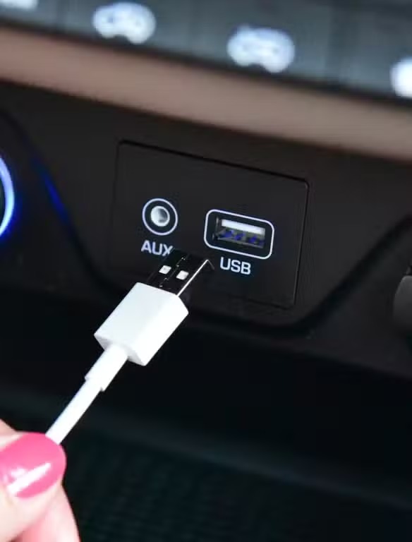 Why a USB Cable Still Outperforms Wireless Android Auto