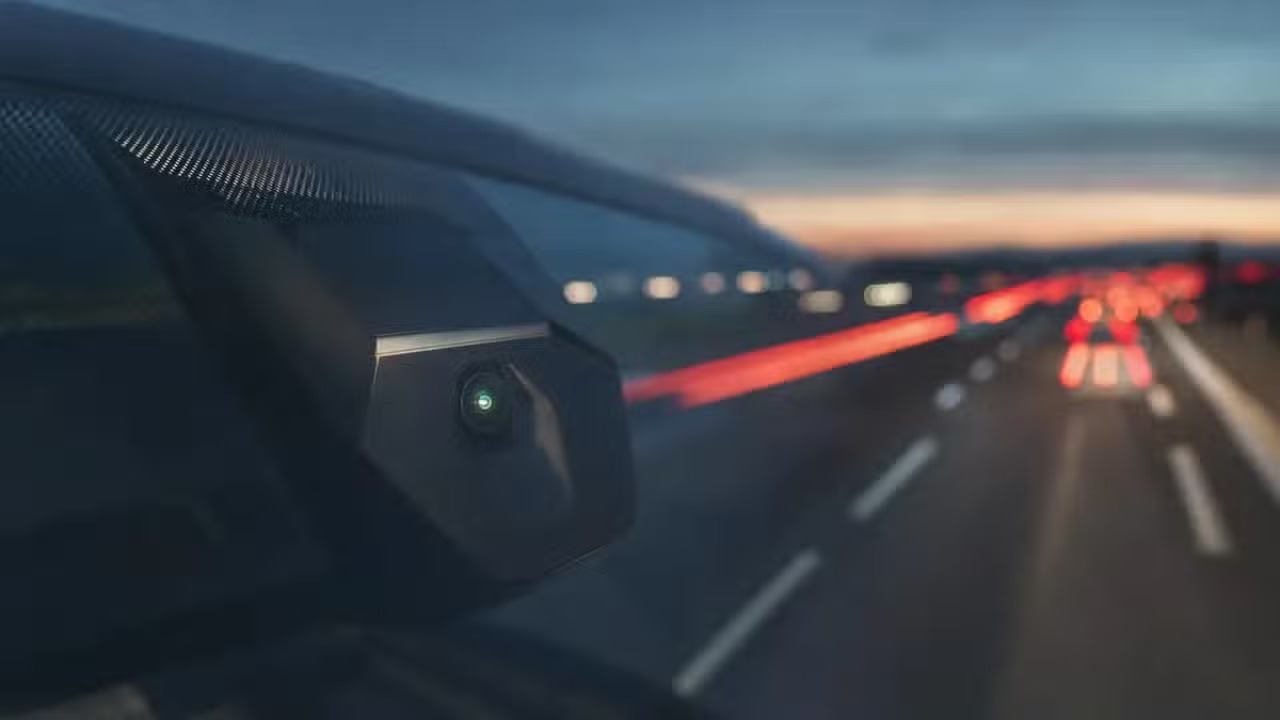 Stellantis to Use Mobileye REM Technology from 2027 for Smarter Driver Assistance