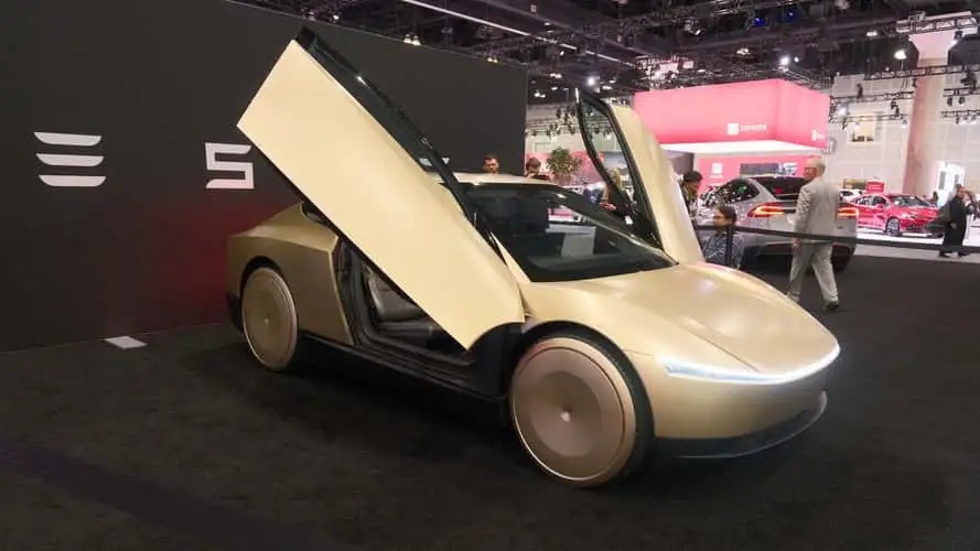 NHTSA Proposes Dropping Steering Wheel Requirement for Driverless Cars