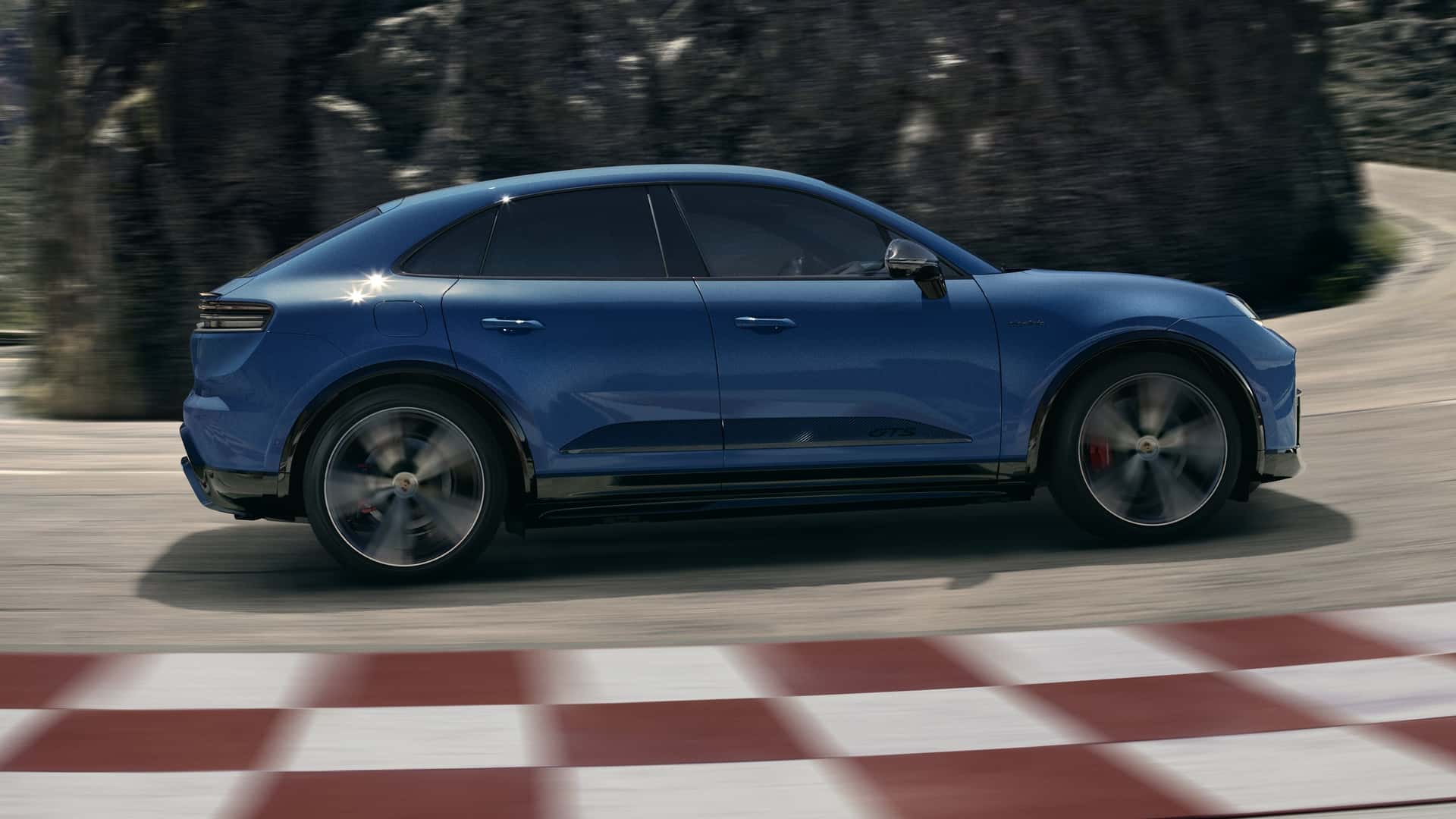 Porsche Tests Next Gas-Powered SUV Using Audi Q5 Prototype