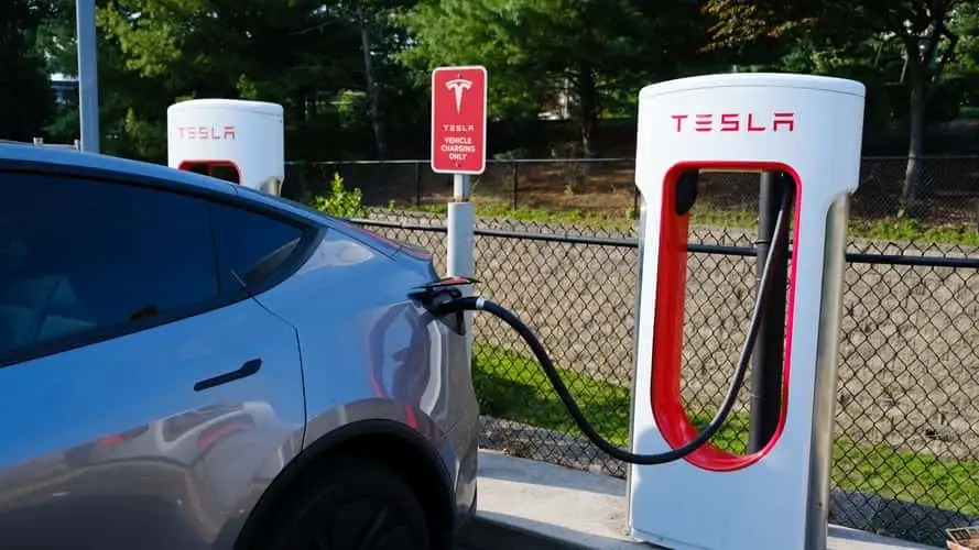 China Recalls Millions of EVs Over Hard-to-Use Interior Door Handles