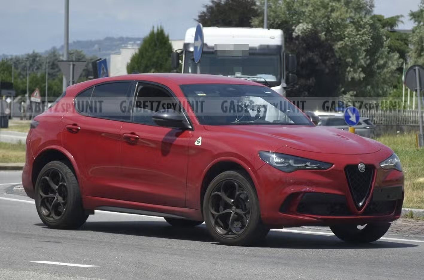 2027 Alfa Romeo Stelvio Quadrifoglio Prepares for Final Production Year with Updates