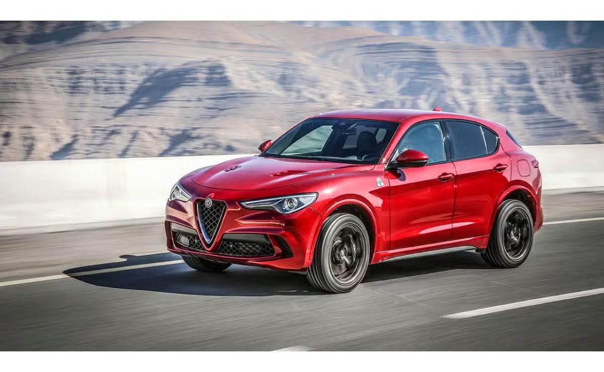 Alfa Romeo Delays Next-Gen Stelvio to 2028, Plans New Compact SUV for 2027