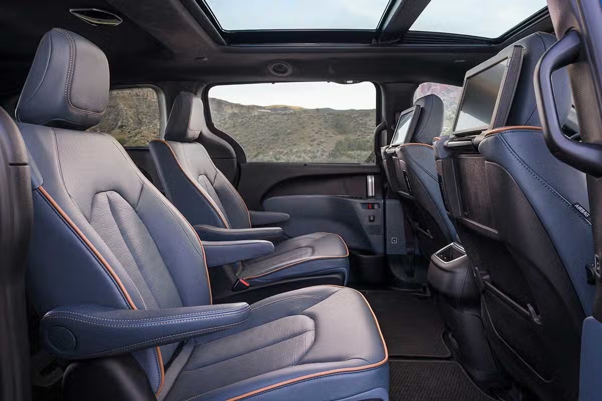Chrysler Pacifica Sales Rise 7% in North America, Defying Minivan Trends