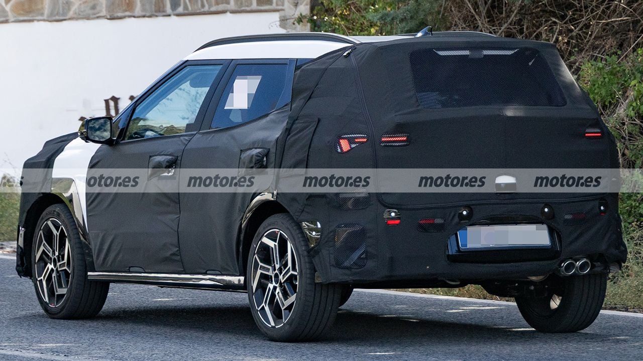 Hyundai BAYON 2027 Spied Inside and Out, Shows Major Tech and Design Updates