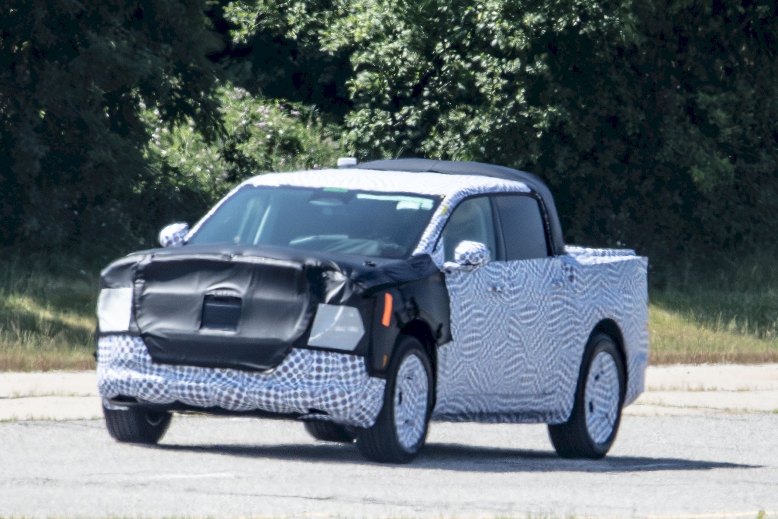Lincoln Plans Small Electric SUV Based on Ford Fathom Platform