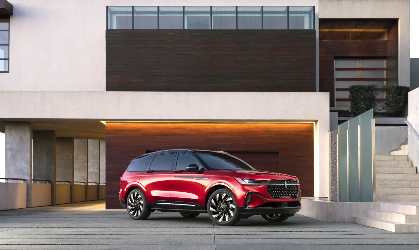 Lincoln Plans Small Electric SUV Based on Ford Fathom Platform