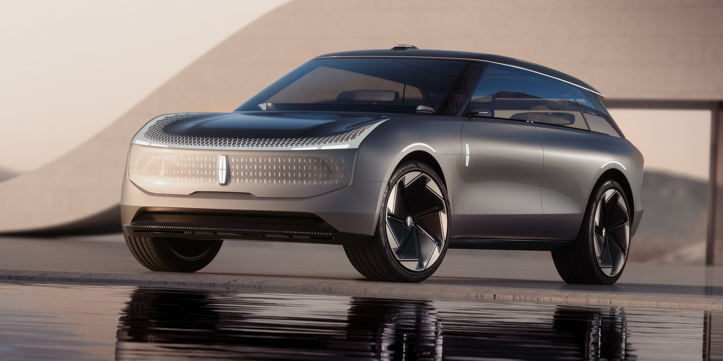 Lincoln Plans Small Electric SUV Based on Ford Fathom Platform