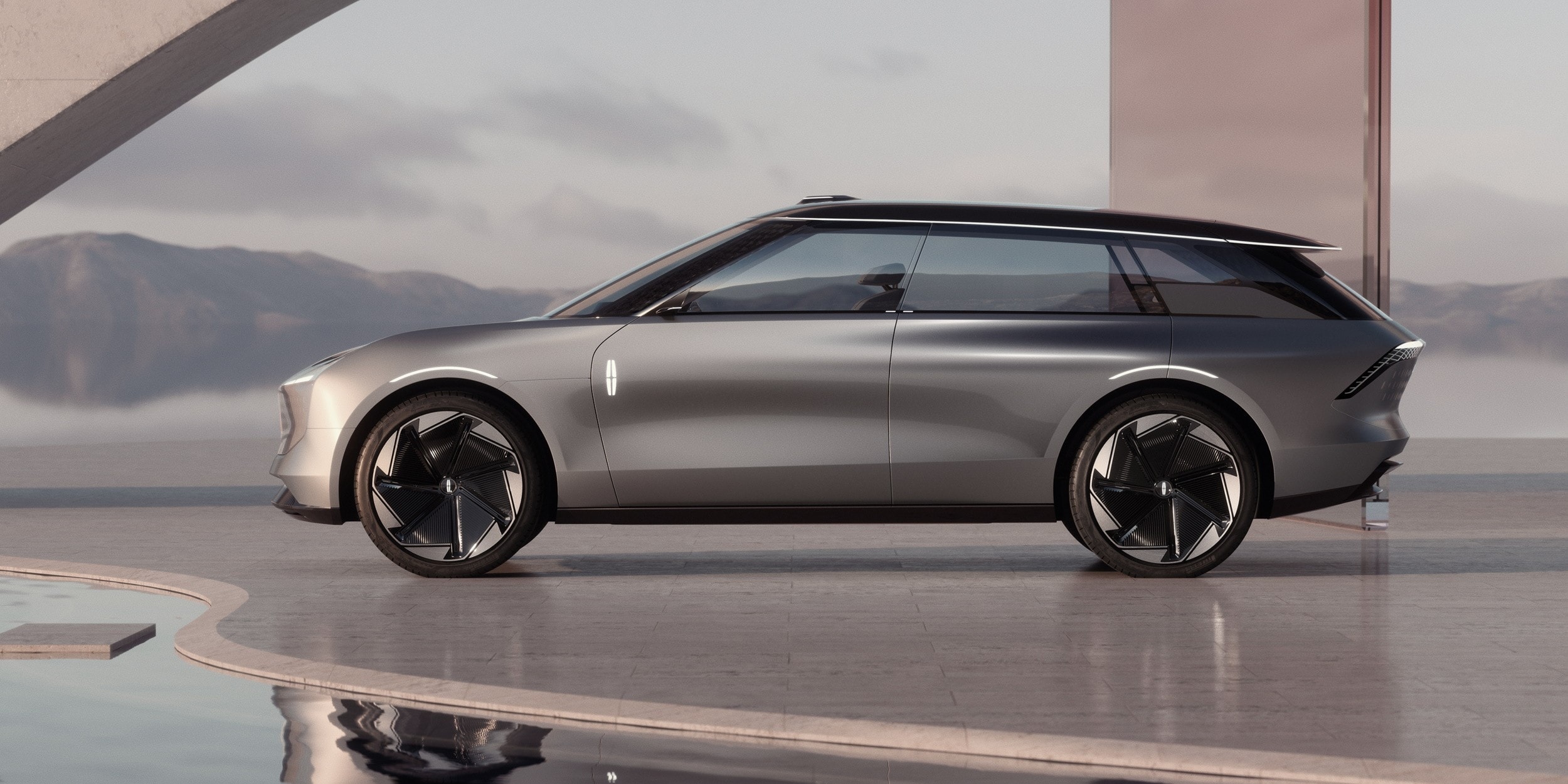 Lincoln Plans Small Electric SUV Based on Ford Fathom Platform