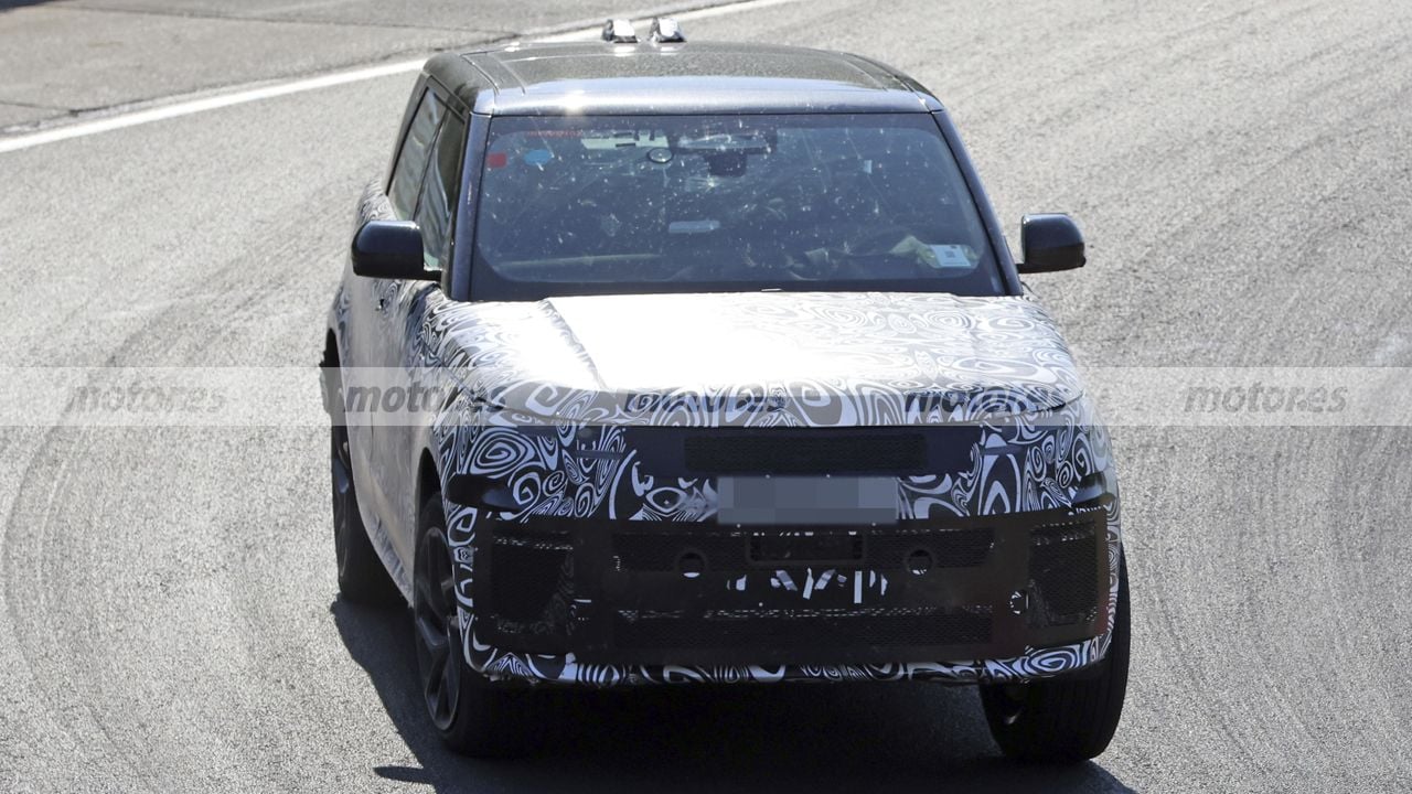 The 2027 Range Rover Sport Facelift Prepares Subtle Exterior Changes and Tech Upgrades