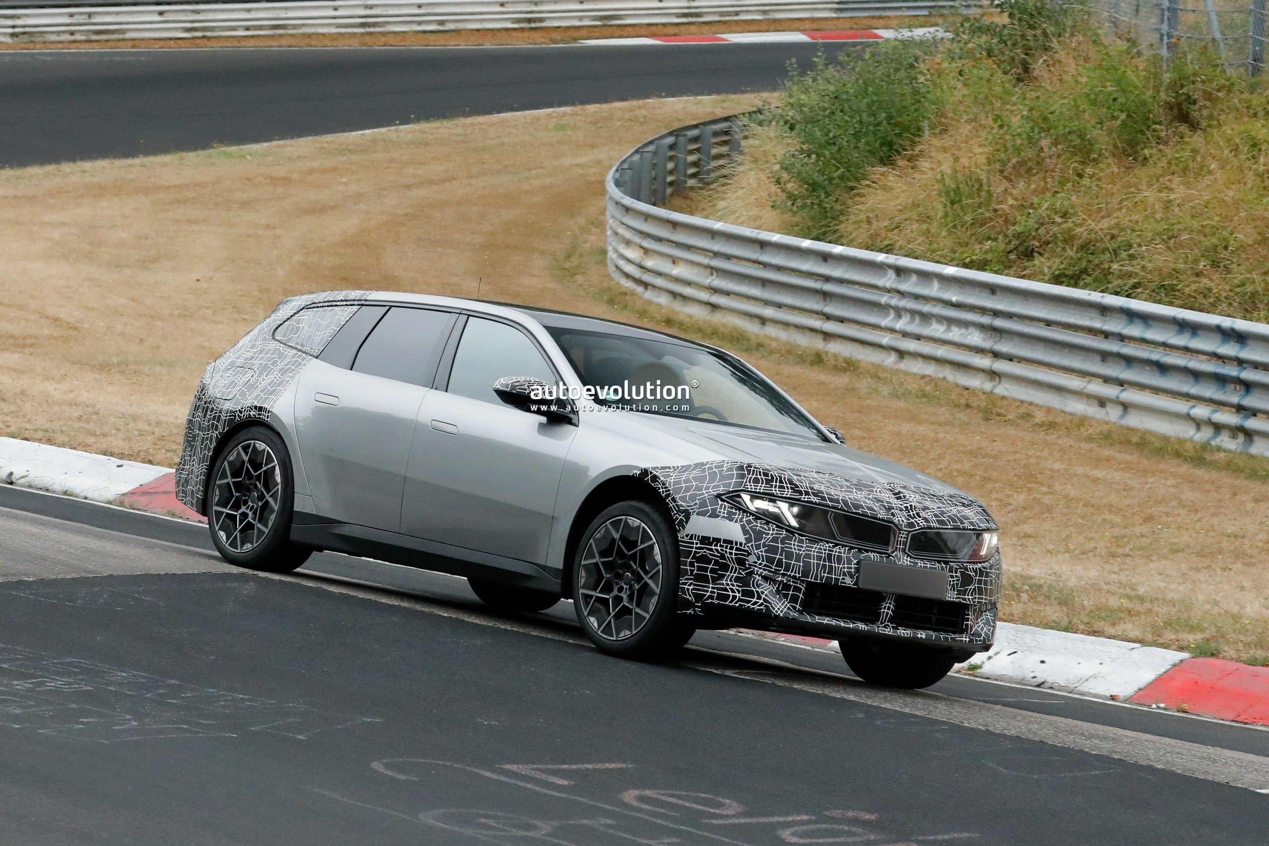BMW Tests New i3 Touring Prototype at Nürburgring Before 2027 Launch