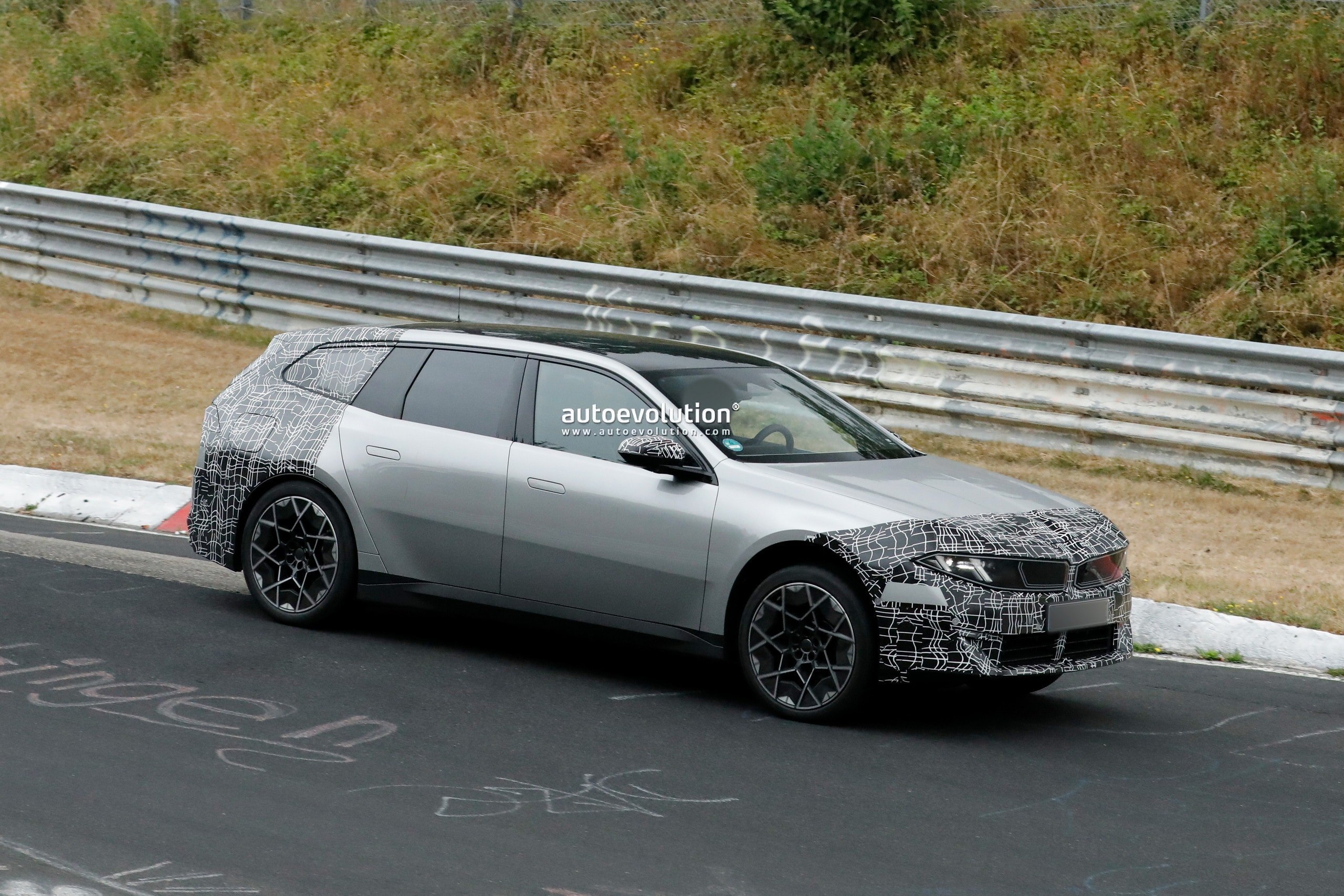 BMW Tests New i3 Touring Prototype at Nürburgring Before 2027 Launch