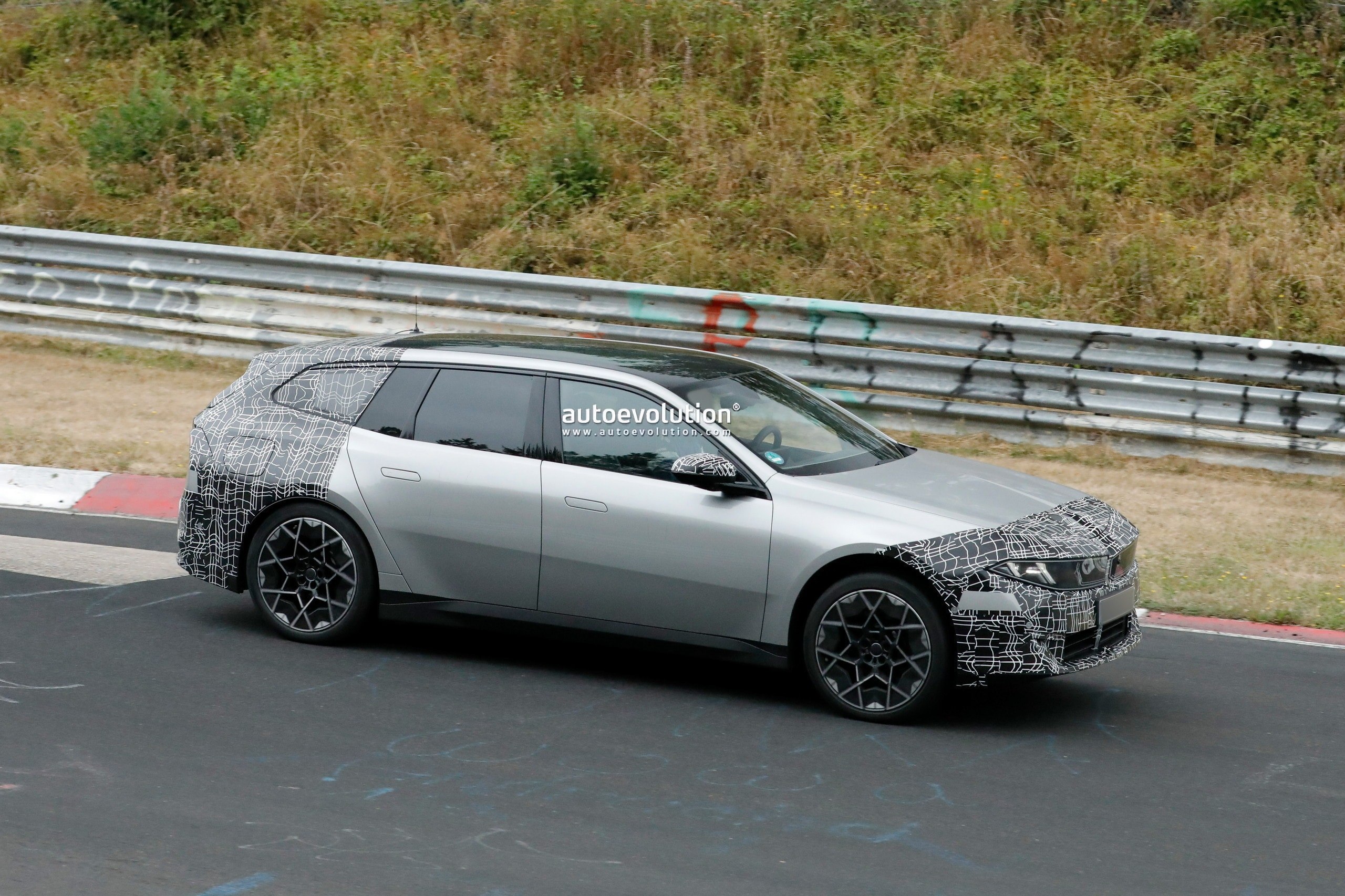 BMW Tests New i3 Touring Prototype at Nürburgring Before 2027 Launch