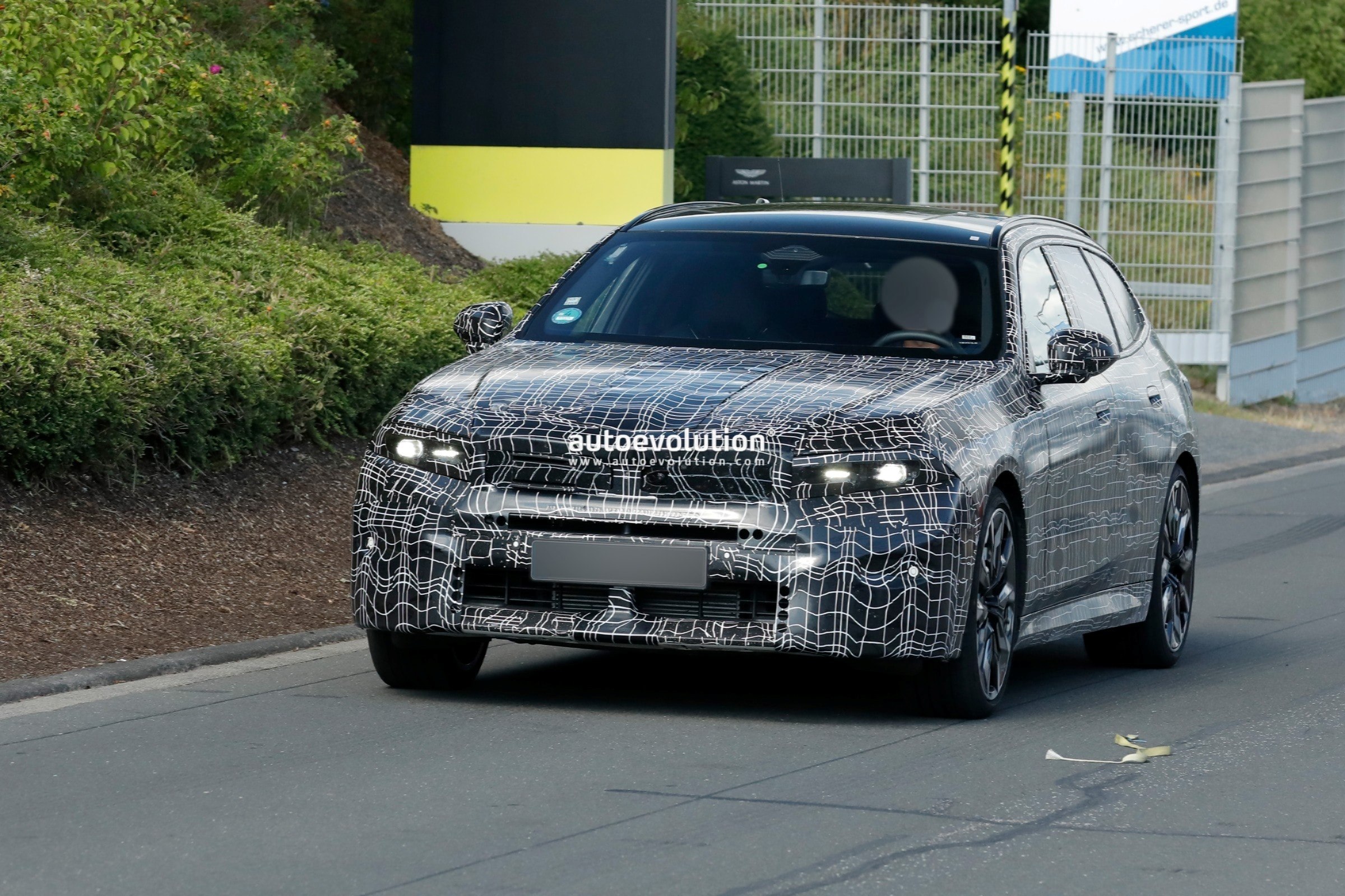 2028 BMW 5 Series Touring Facelift Shows Subtle Exterior Changes and Major Interior Updates