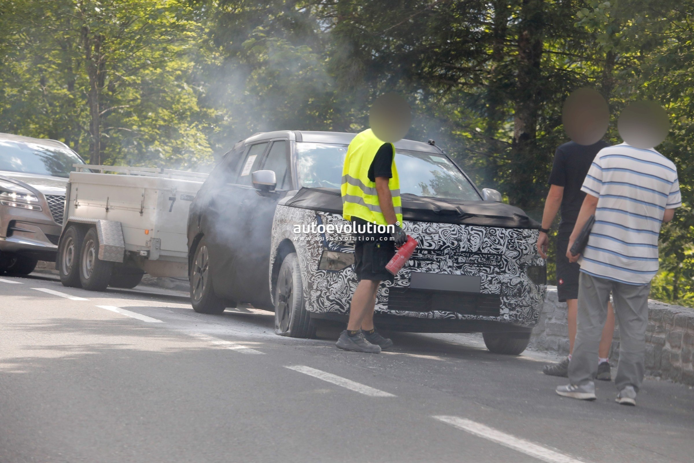 Next-Gen 2027 Hyundai Tucson Revealed in Spy Photos Amid Brake Test Incident