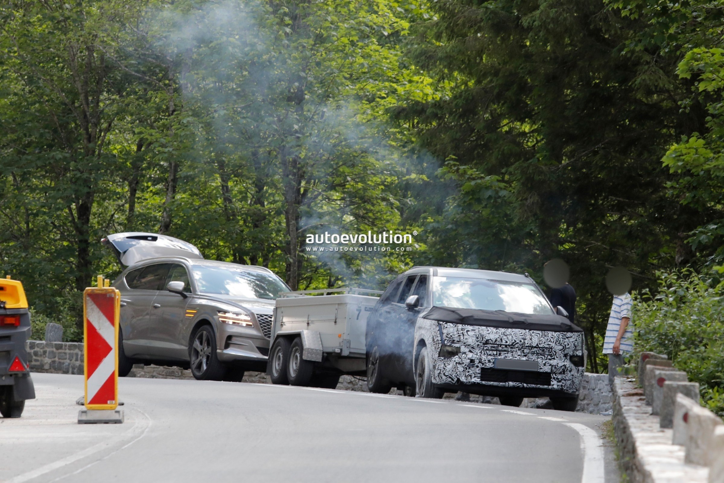 Next-Gen 2027 Hyundai Tucson Revealed in Spy Photos Amid Brake Test Incident