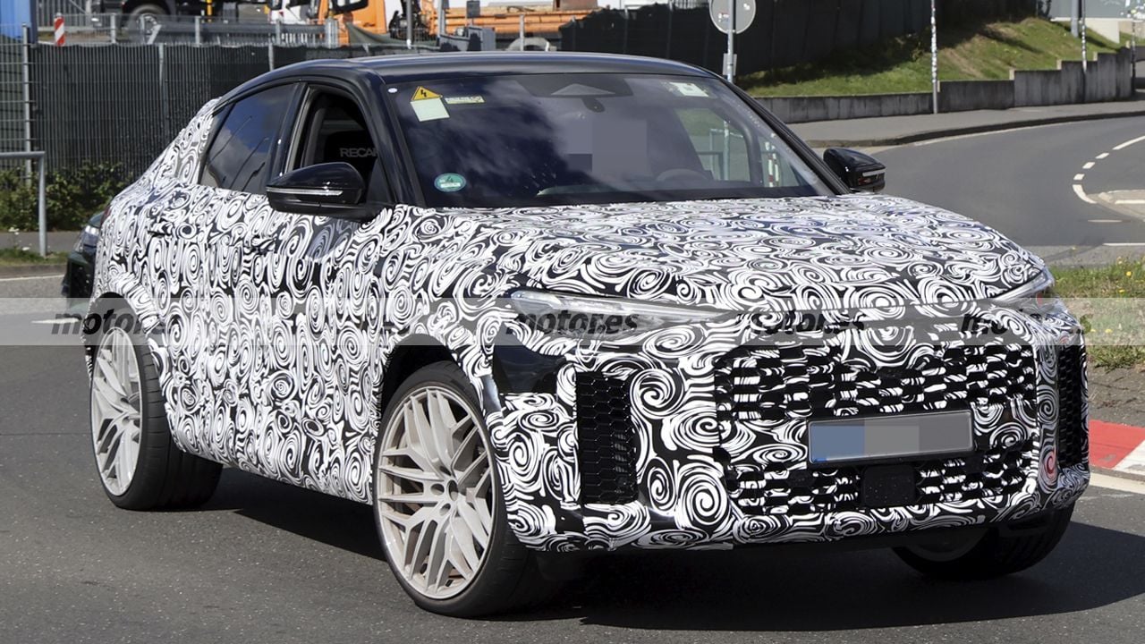 Audi Tests New RS Q5 and RS Q5 Sportback Prototypes with 630 HP at Nürburgring