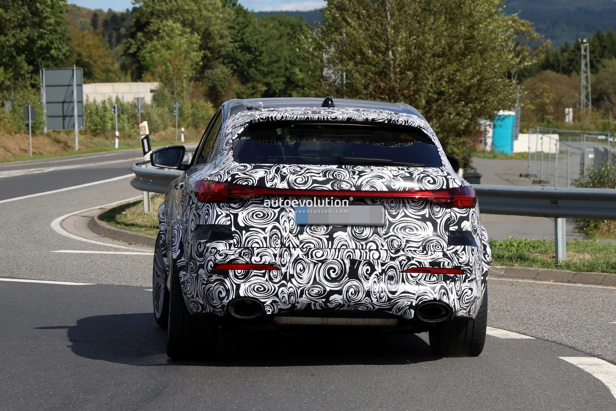 Audi RS Q5 and RS Q5 Sportback Spotted with New Design and Electrified Powertrain