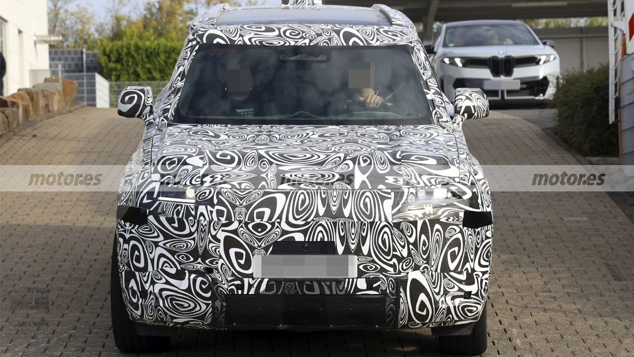 Land Rover Prepares Smaller Electric Defender Sport for 2027 Launch