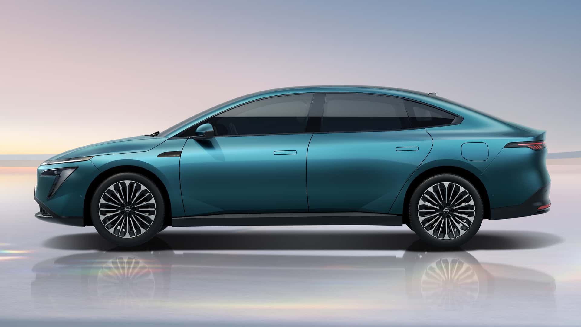 Nissan Warns Chinese Carmakers Could Begin Production in Mexico Within Three Years