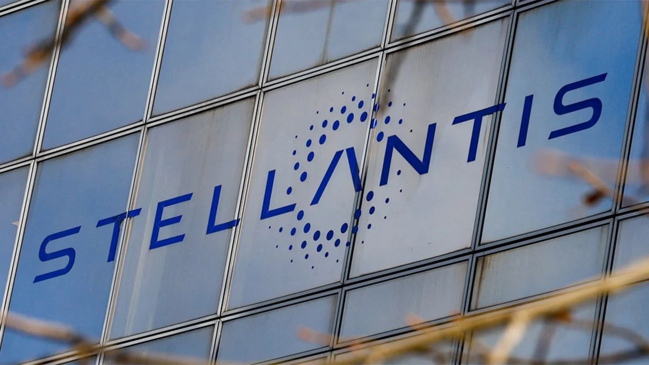 Stellantis Splits Car Development Between US and Global Markets